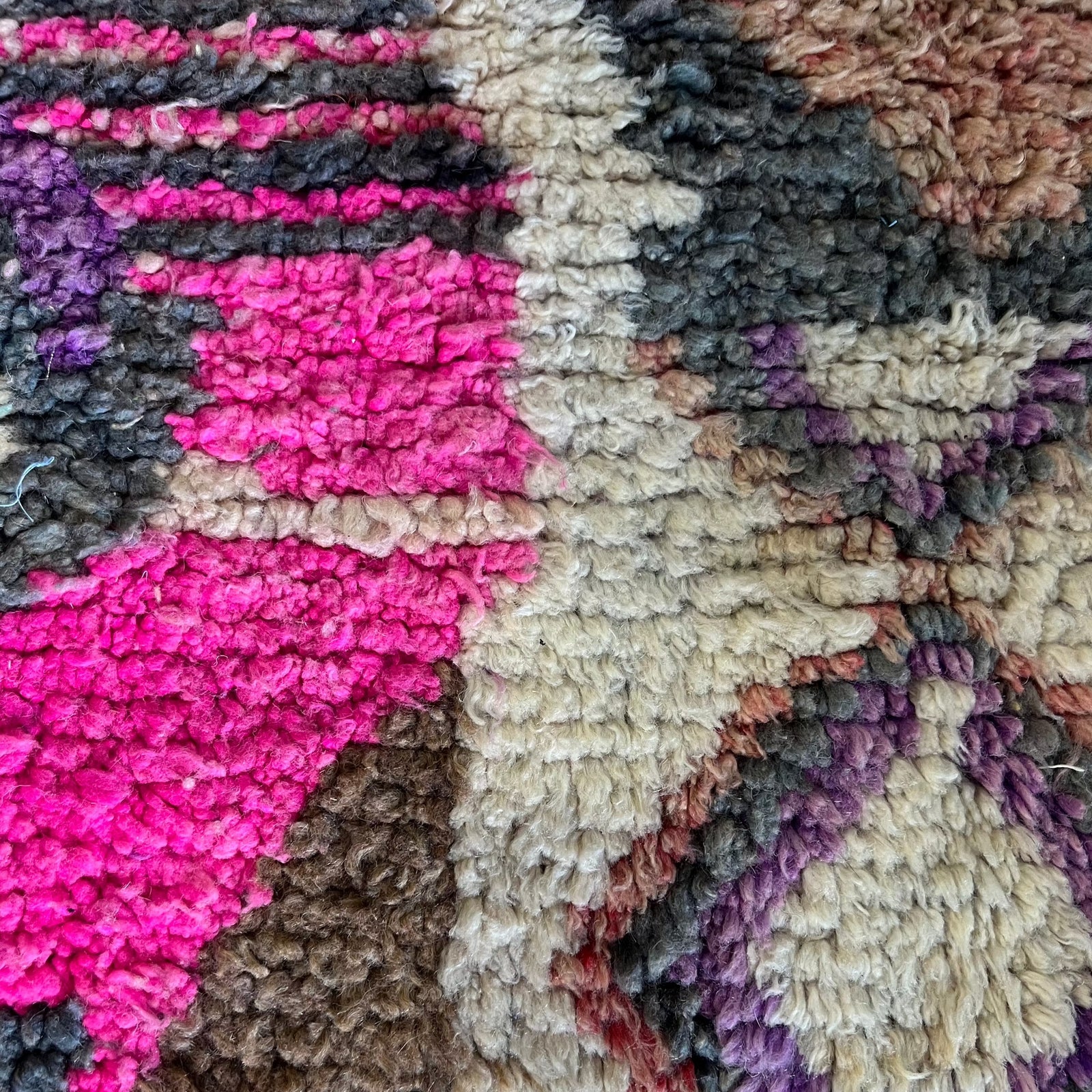Nabyla Area Rug